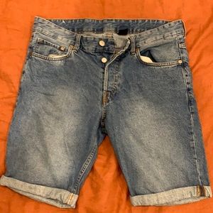 Size 32 &denim cuffed denim shorts